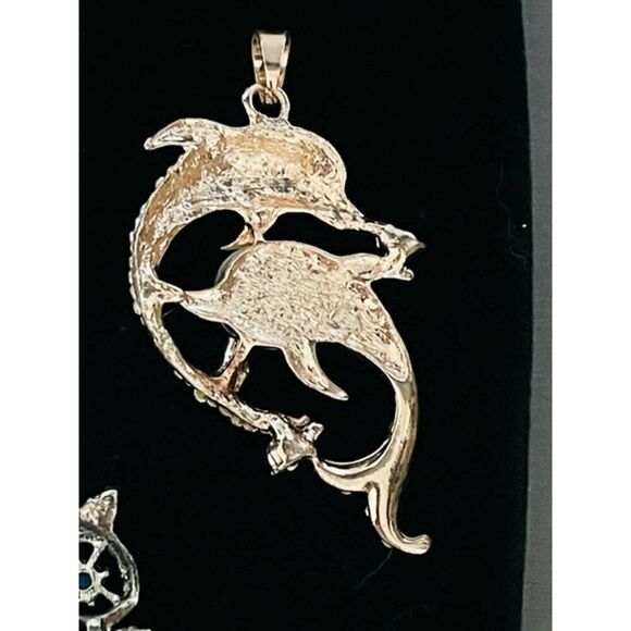 7 animal brooches and pendants 2 bears, 2 owls, elephant, butterfly and dolphins - Picture 6 of 8